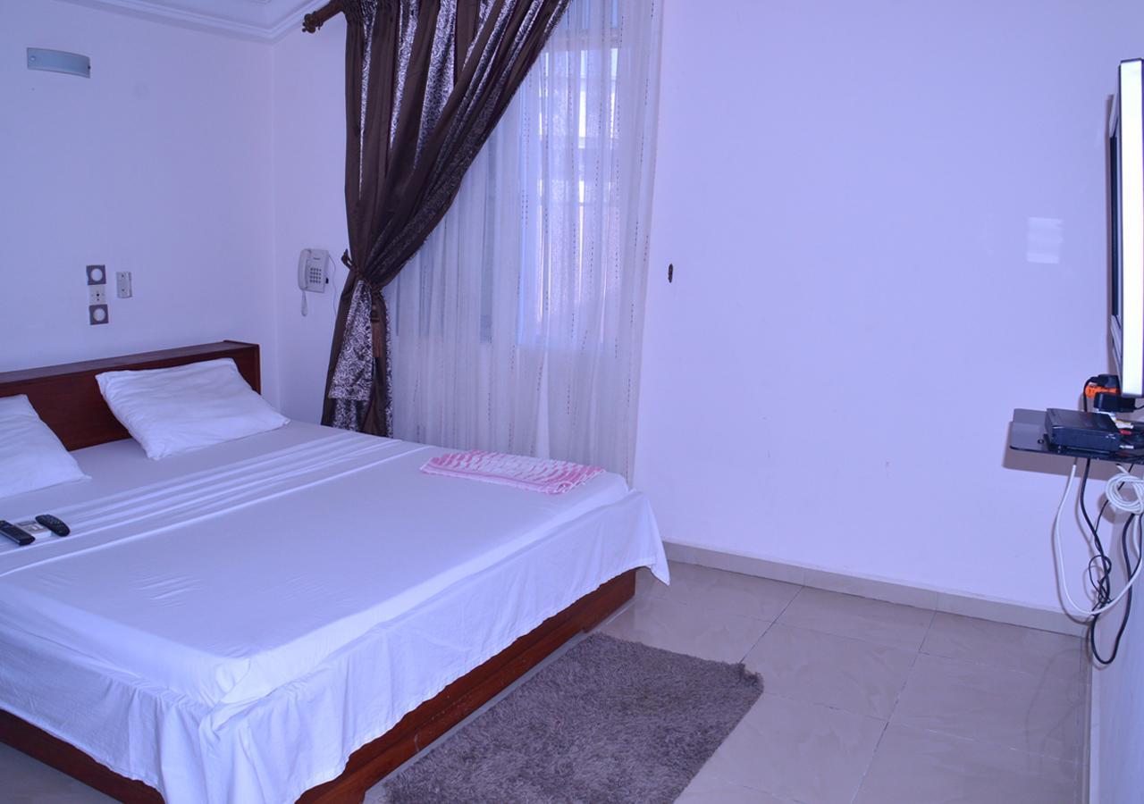 Hotels Residences Easy 코토누 외부 사진